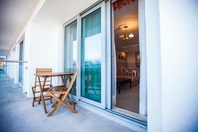Luksusowe Apartamenty Promenada Gwiazd 28 米兹多洛杰 外观 照片